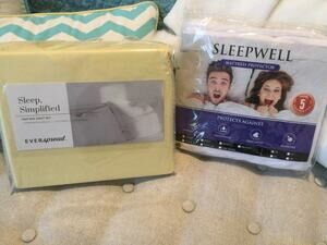 Twin size Bedding Sheet Set and Mattress Protector NEW
